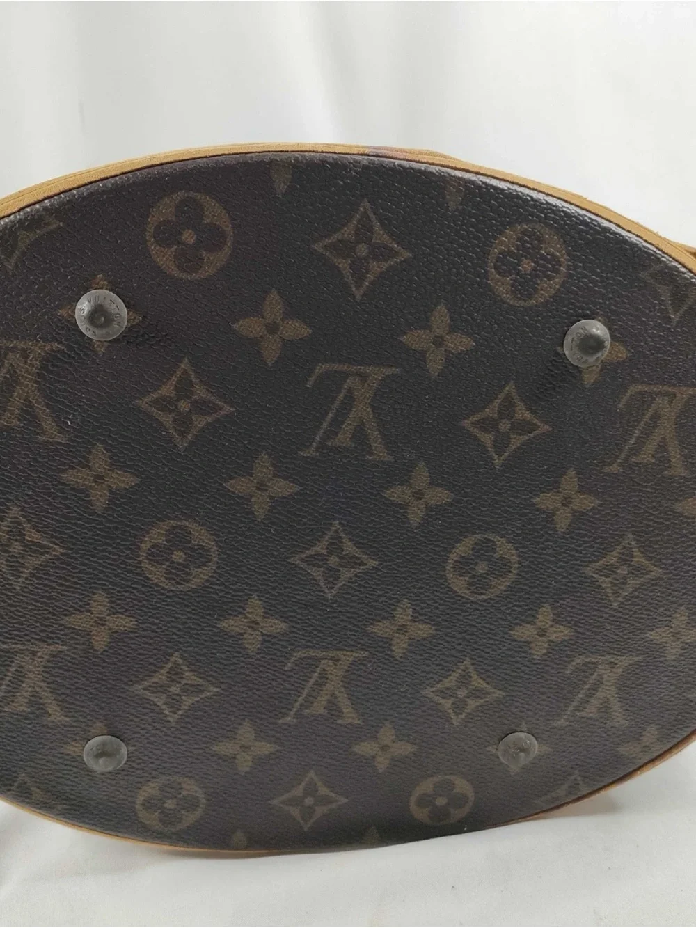 Louis Vuitton Bucket GM Tote in Brown & Tan